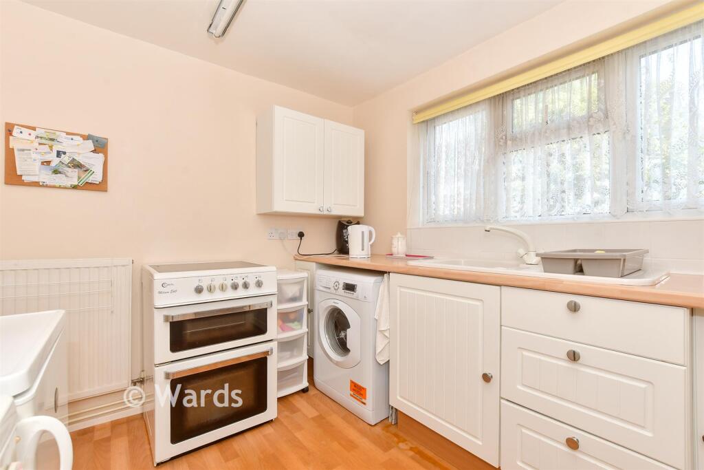 Apartment in Canterbury - View 5