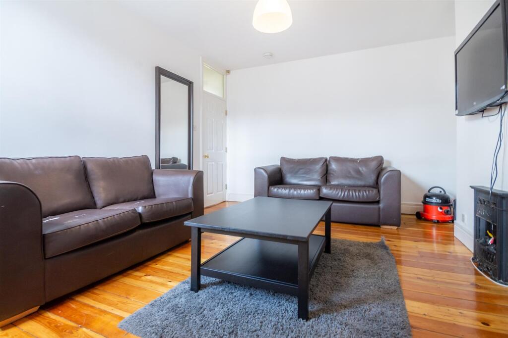 House in Newcastle upon Tyne, Jesmond - View 3