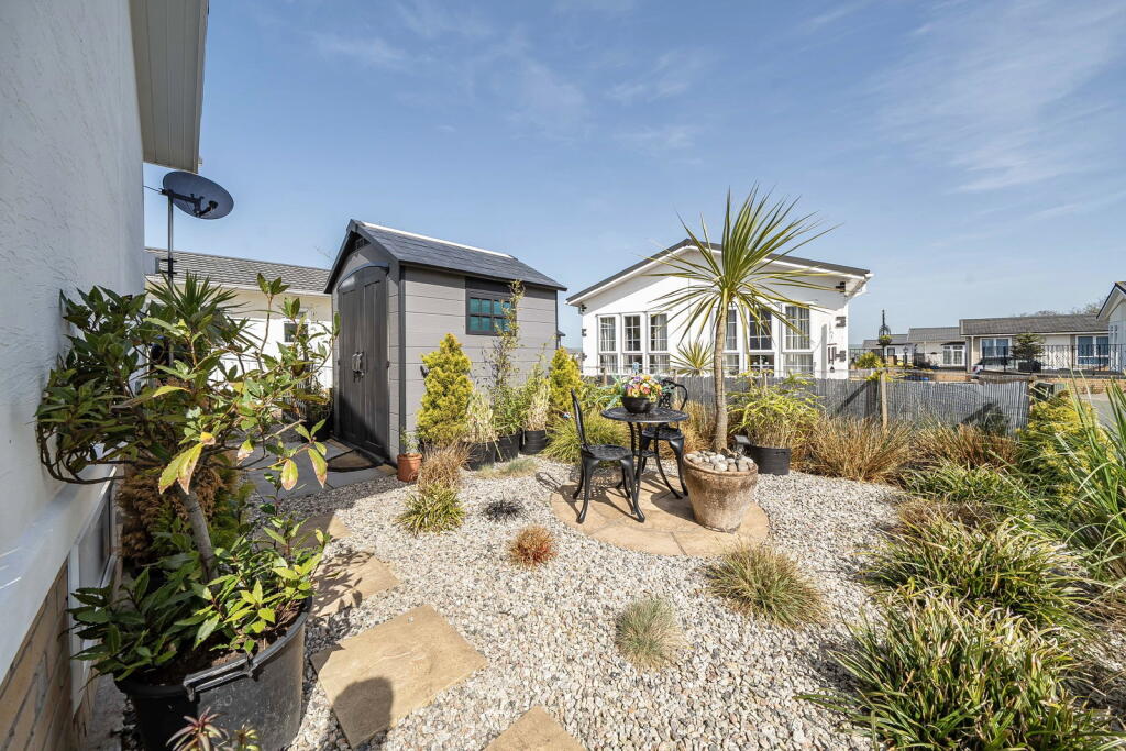 Honeysuckle Way, Meadowlands Court, Poundstock, Bude, Cornwall, EX23 0FF photo 4