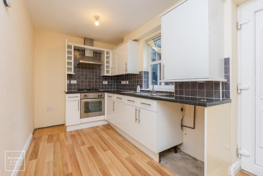 Apartment in Wigan, New Hall Farm - View 3