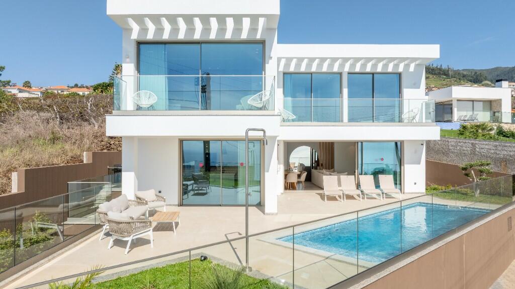 Main image of property: Arco Da Calheta, Calheta, Madeira