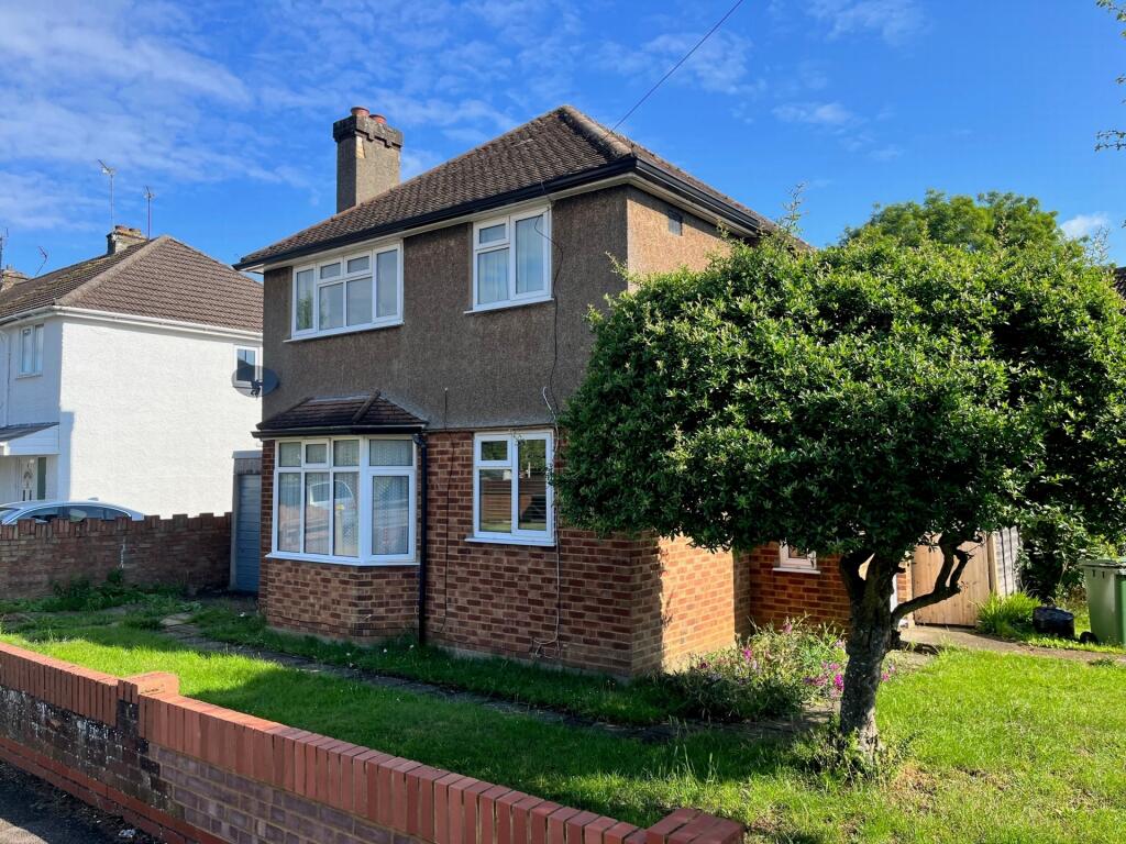 Main image of property: Kings Road, London Colney, AL2