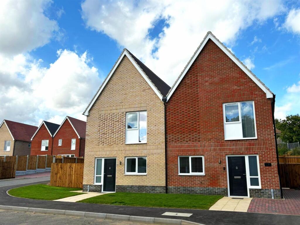 Main image of property: The Ainger, Kiln Crescent, Harwich