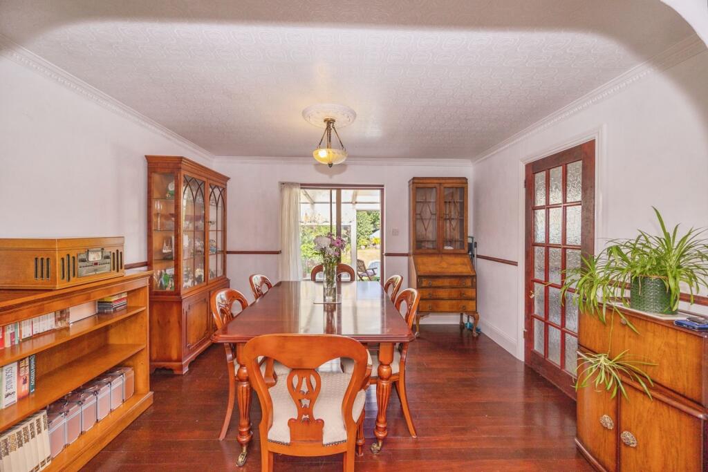 Verbena Crescent, Waterlooville, Hampshire, PO8 - View 5