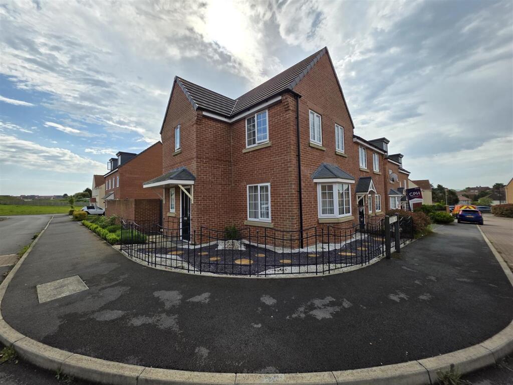 Main image of property: Combine Way, Eastfield, Scarborough