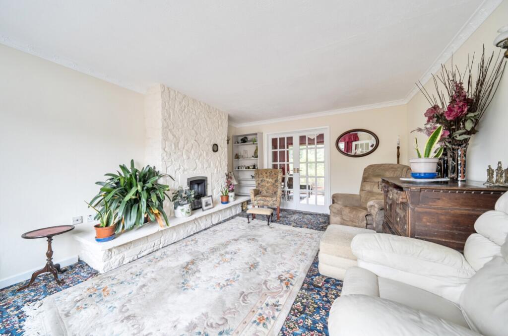 Woodlands Drive, Colsterworth, Grantham, Lincolnshire, NG33 photo 2