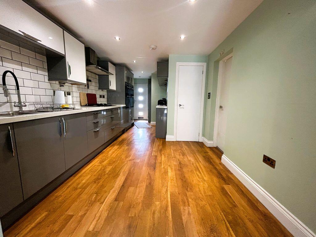 House in Walsall, West Midlands - View 3