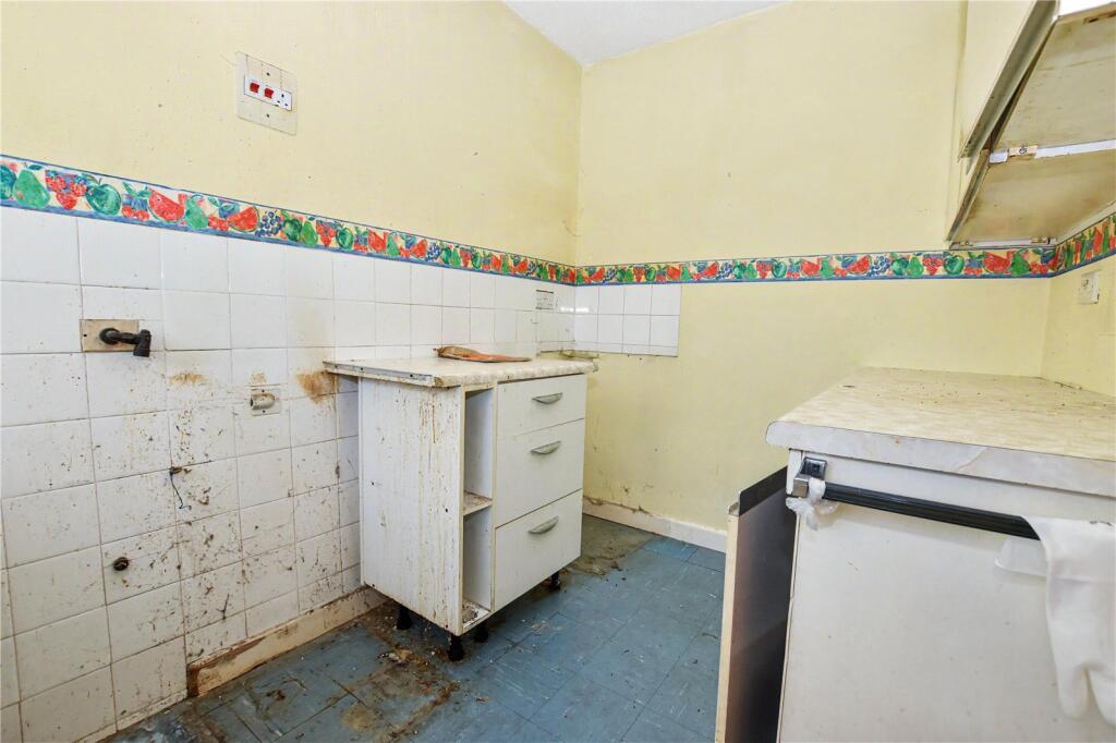 House in Dartford - View 3
