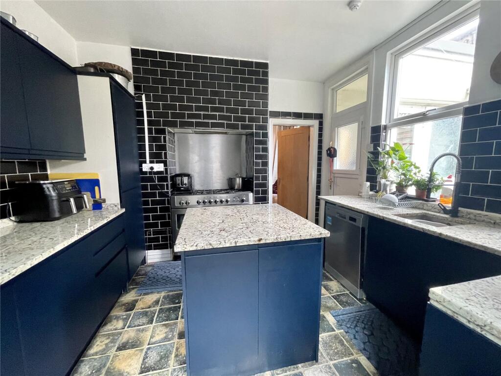 Victoria Road, Bridlington, East Yorkshire, YO15 photo 3