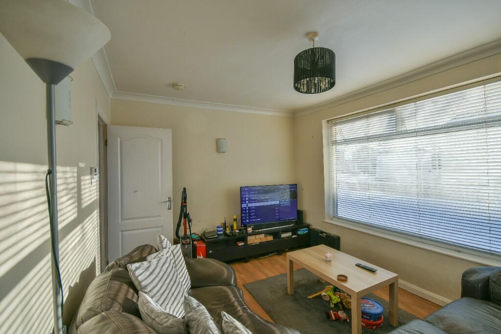 Wardley Drive, Gateshead, Tyne And Wear, NE10 photo 2