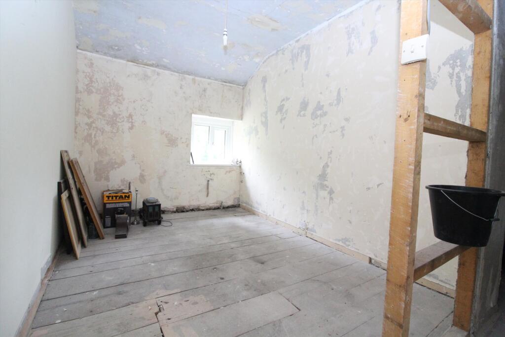 House in Chorley, Hoghton - More