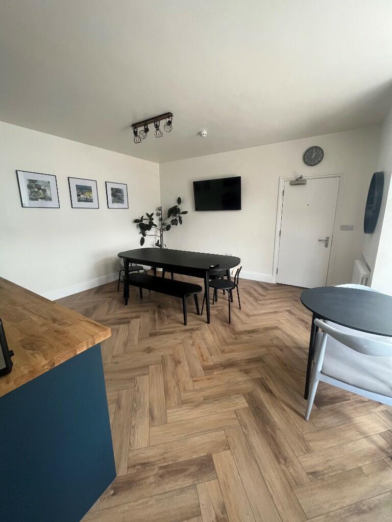 1 bedroom house share for rent