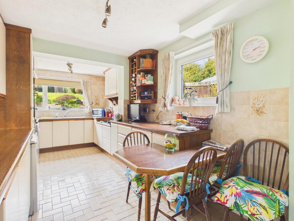 House in Redhill - More