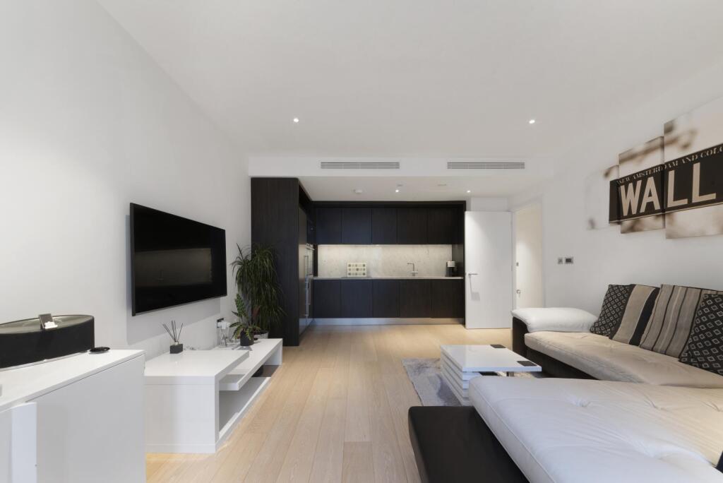 Main image of property: Charrington Tower, New Providence Wharf, E14