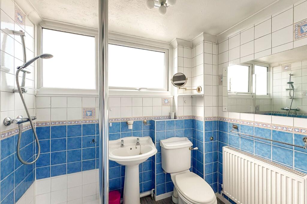 House in Arun, Rustington - More