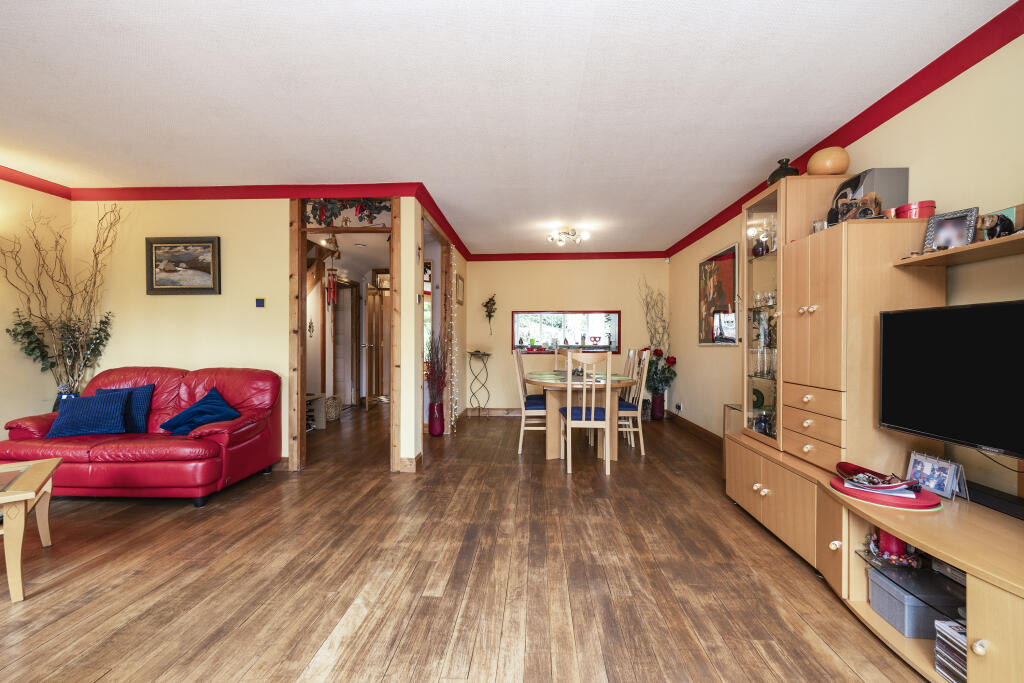House in Harrow - View 5