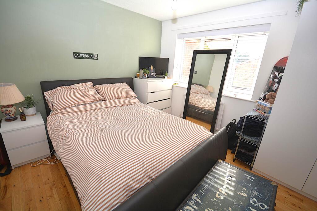 Apartment in Hemel Hempstead, Little Chalfont - More