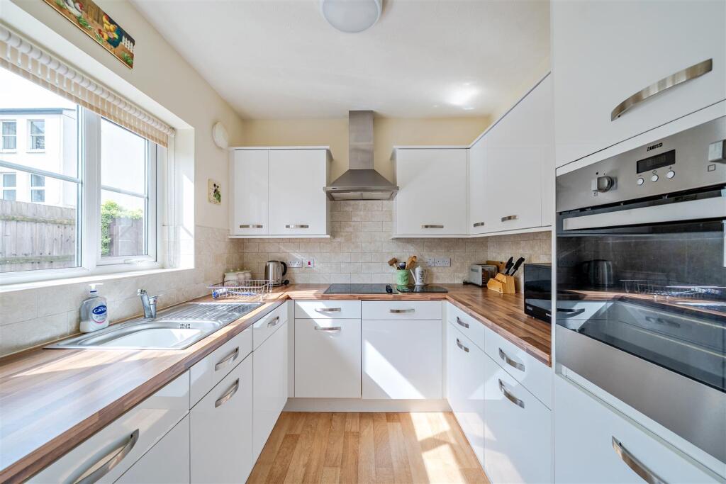 Arlington Avenue, Leamington Spa, Warwickshire photo 2