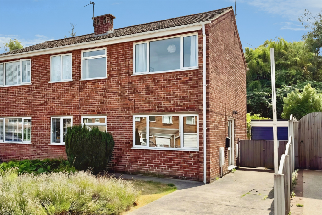Main image of property: Letchworth Crescent, Chilwell, NG9 5LL