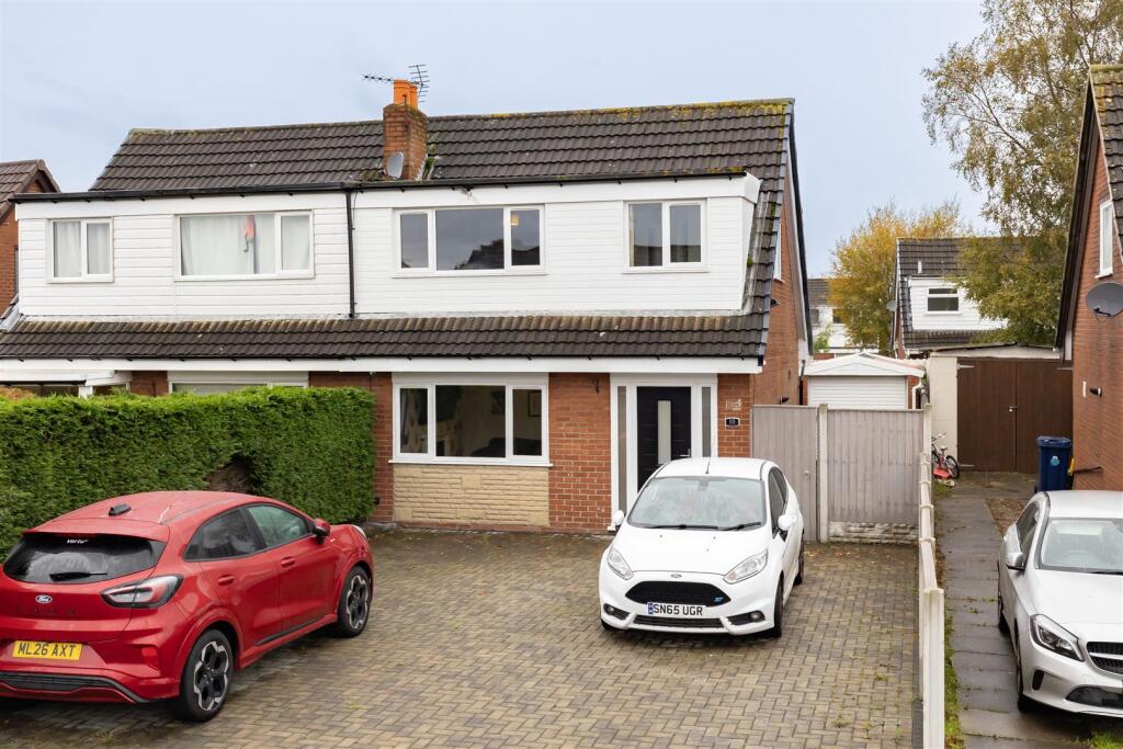 Main image of property: Bilsborough Hey, Penwortham, Preston
