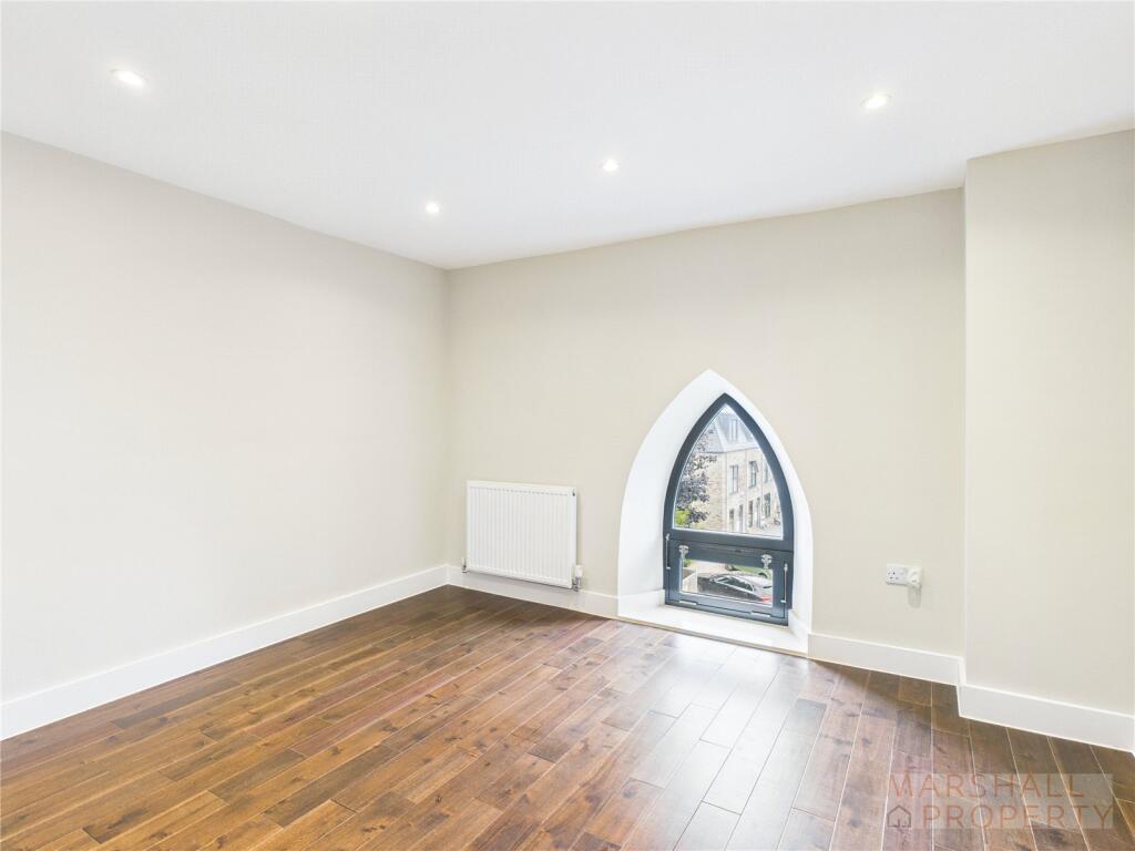 3-bed flat on Bellcote Way, Grassendale, Liverpool, Merseyside, L19, £225,000