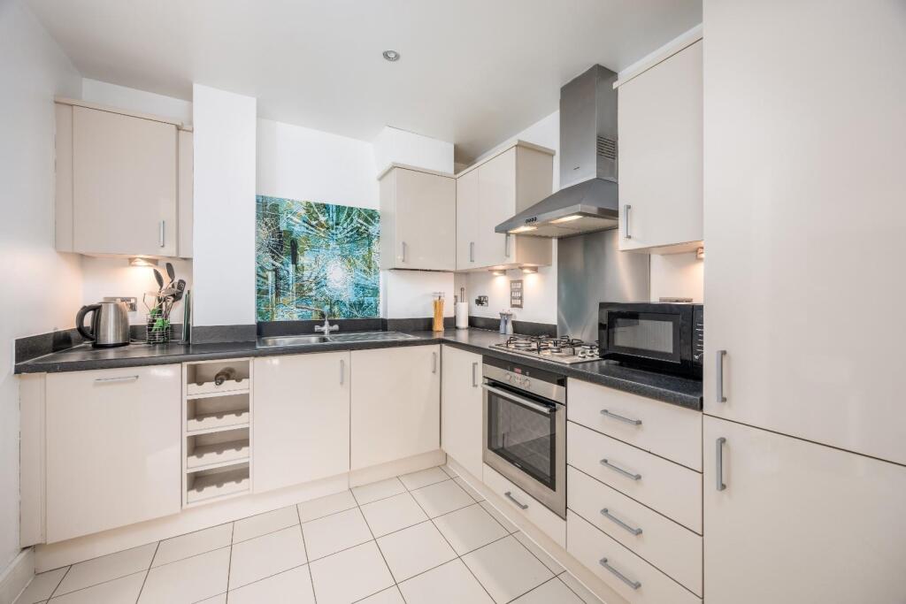 Apartment in Tonbridge - View 5