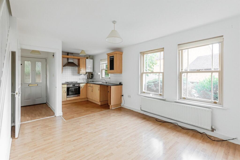 26, Chapman Road, Wellingborough photo 4