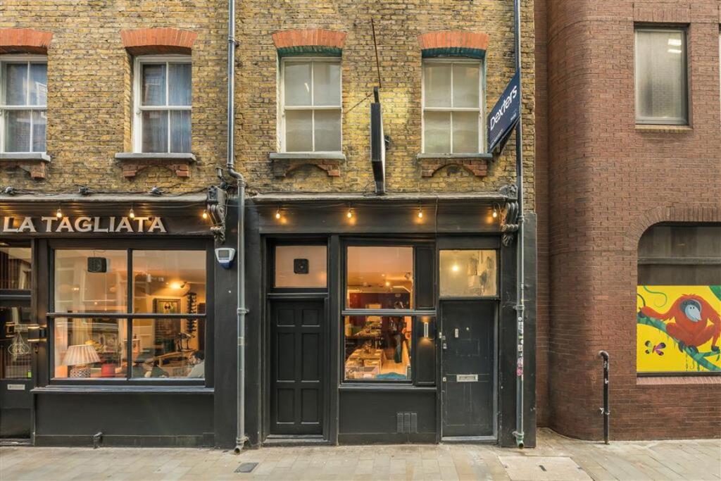 Main image of property: Sandys Row, Liverpool Street