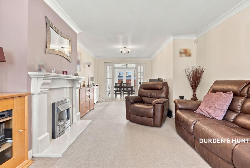 House in Romford - View 4