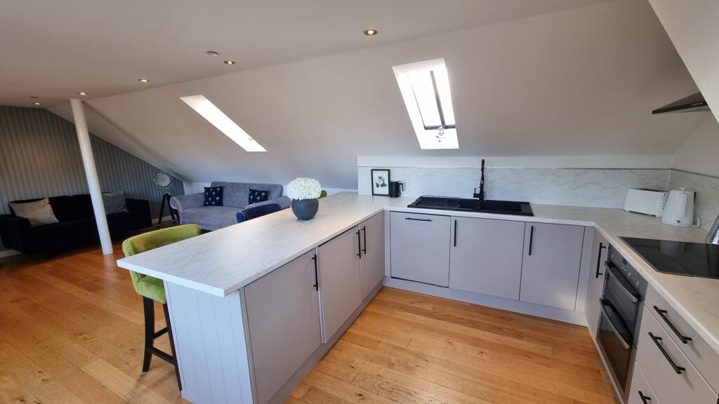 Apartment in Aberdeen - More