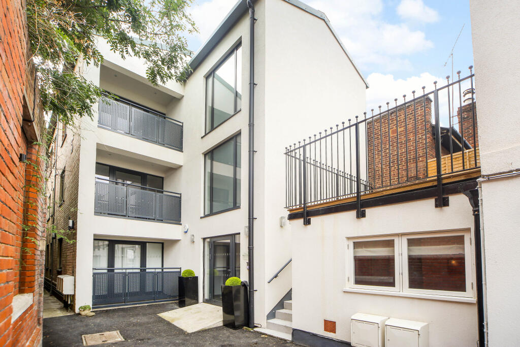 Main image of property: London Street, Chertsey, KT16