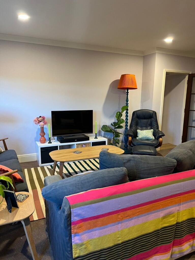 House in Harborough, Leicestershire - More
