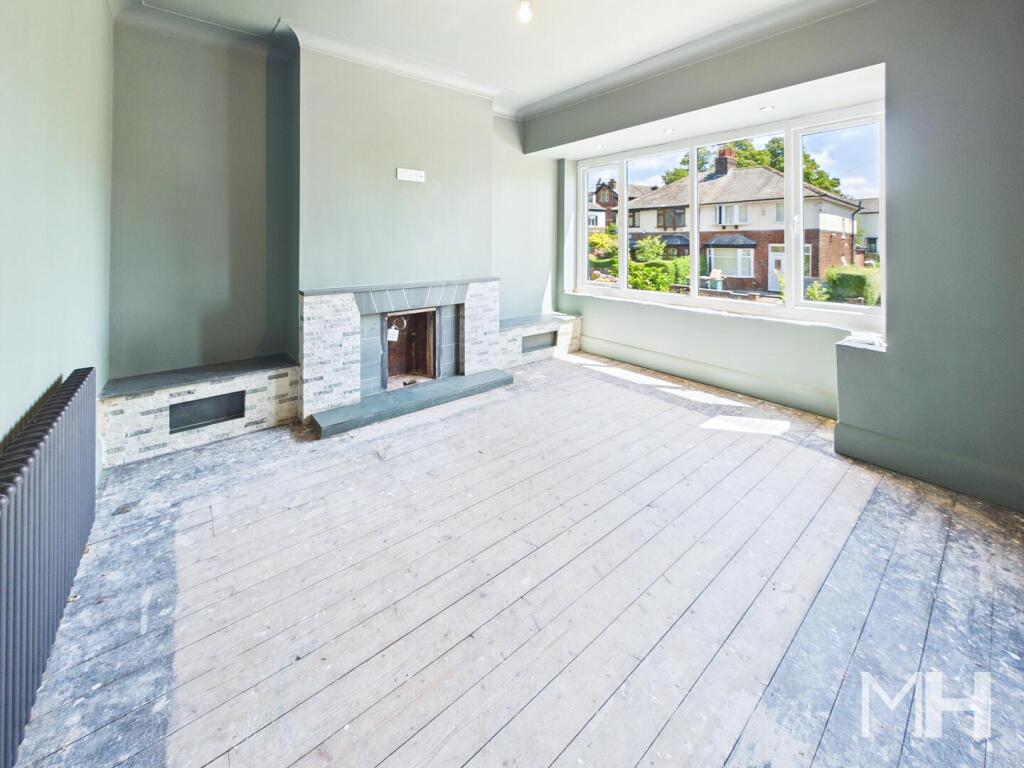 House in Preston, Lane Ends, Ashton-on-Ribble - More