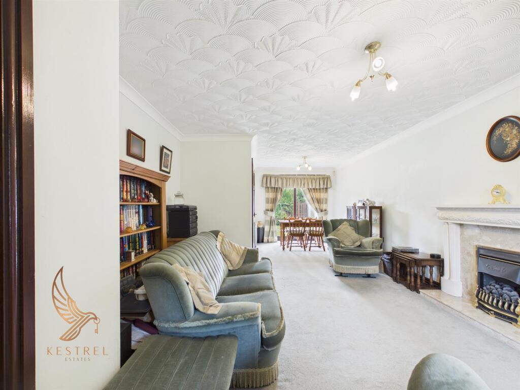 House in Wakefield, South Elmsall - View 3