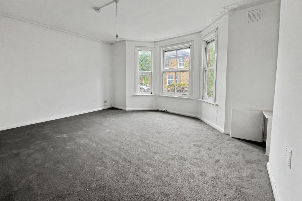 Apartment in London - View 3