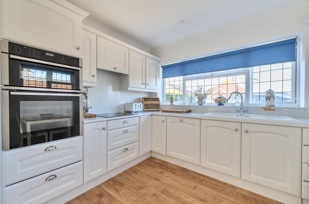 House in Chichester, West Wittering - View 2