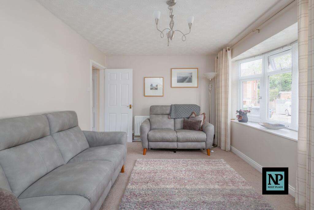 House in Tamworth, Stonydelph - View 5