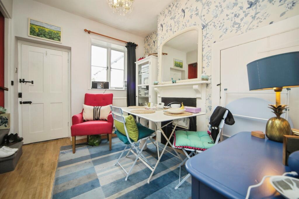House in West Suffolk, Bury St Edmunds - View 5