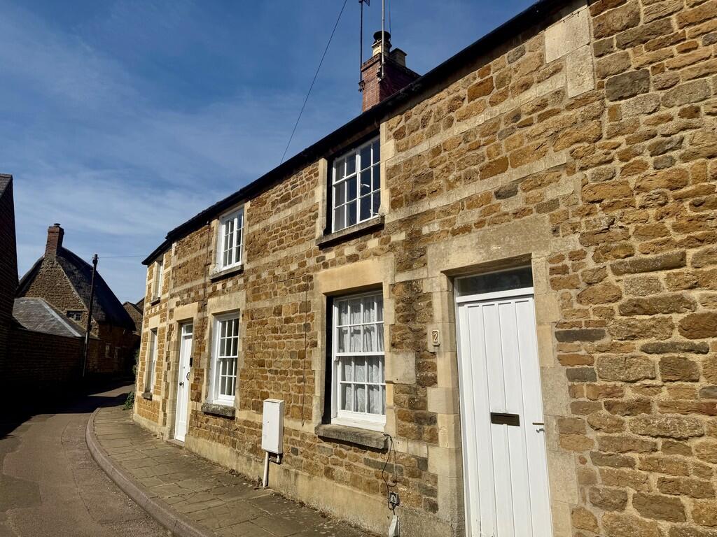 Main image of property: Kings Road, Banbury