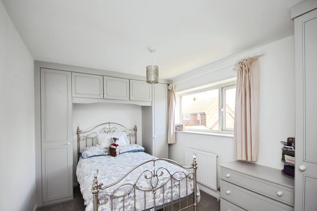 House in Immingham, North East Lincolnshire - More