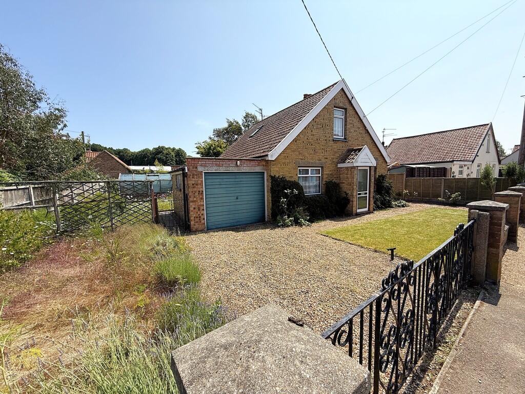 Main image of property: Dersingham