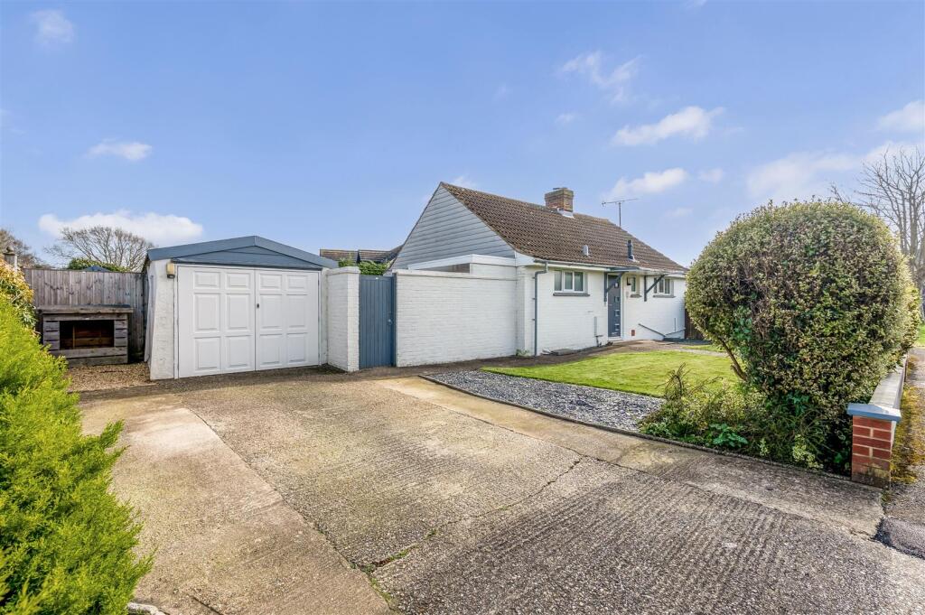 Main image of property: Springfield Close, Birdham, Chichester