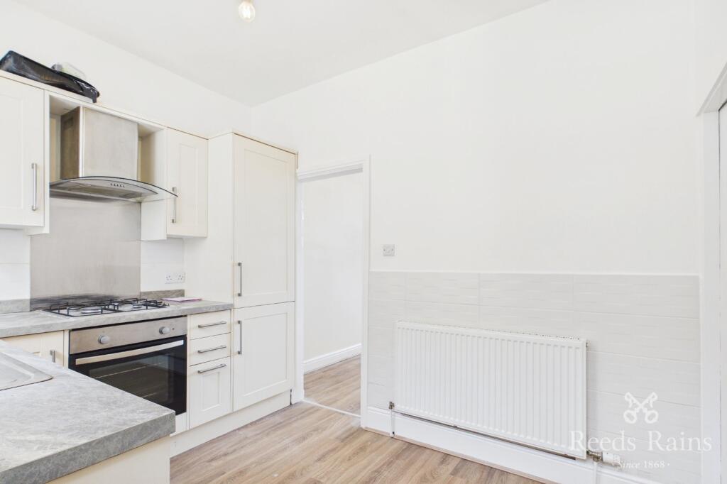 Kilnhurst Road, Todmorden, Lancashire, OL14 photo 4