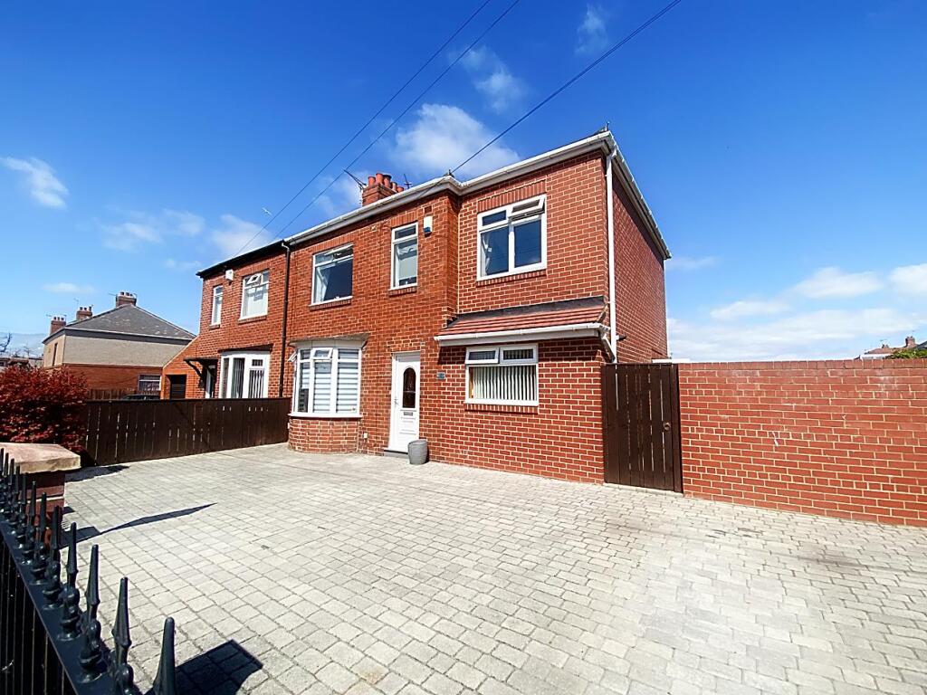 4-bed semi-detached on Elgin Gardens, Walkerdene, Newcastle Upon Tyne, £260,000