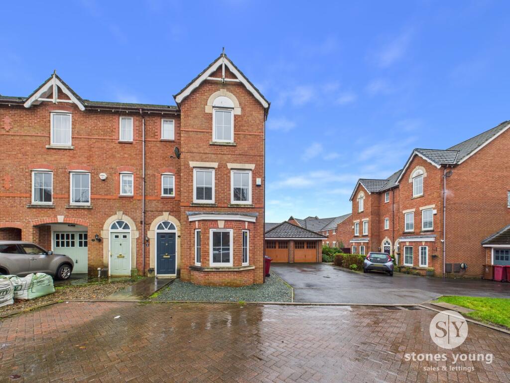 5-bed terraced on Country Mews, Blackburn, BB2, £295,000