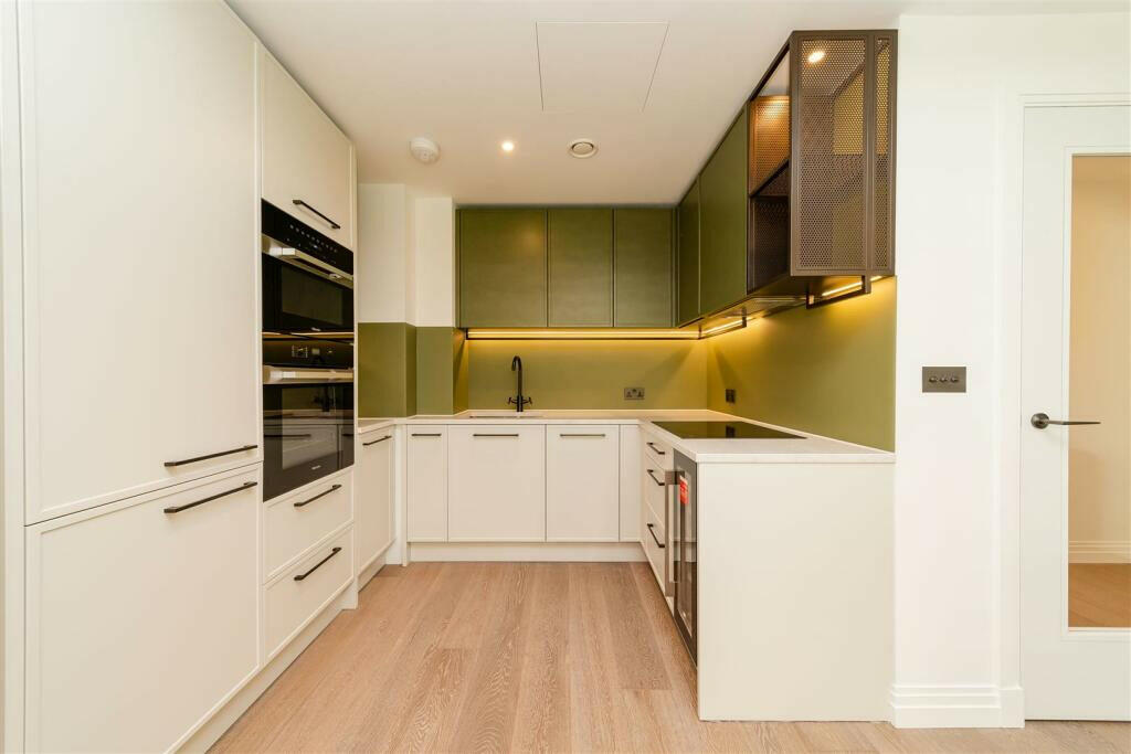 Savoy House, Lockgate Road, London, London, SW6 photo 2