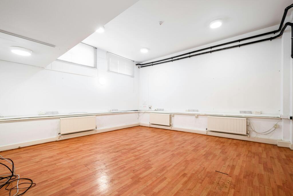 Commercial Rd 595597 Low Res 24.jpg