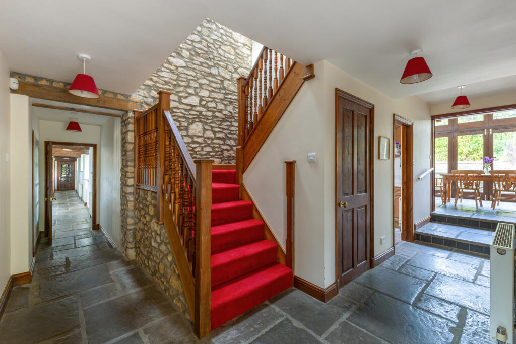 House in Bath - View 5