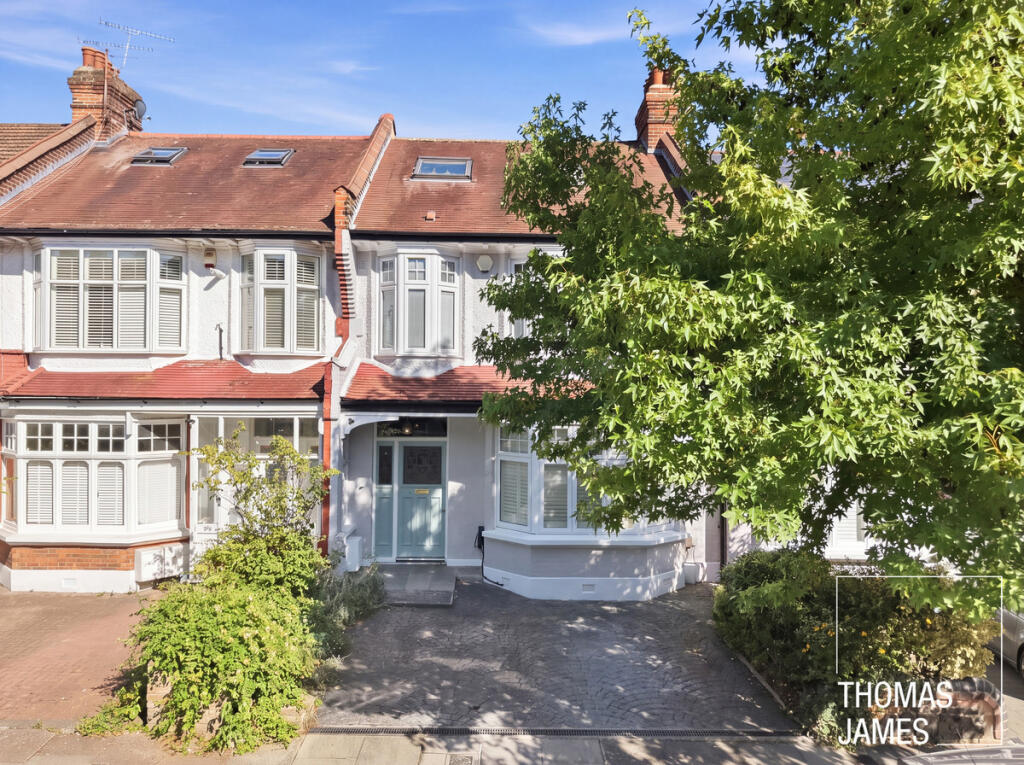 Main image of property: Caversham Avenue, London, N13