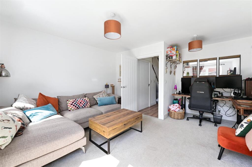 House in Reading - View 4